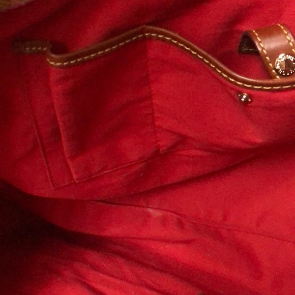 DOONEY & BOURKE NWOT Great Summer Shoulder Bag🌸 - Picture 13 of 16